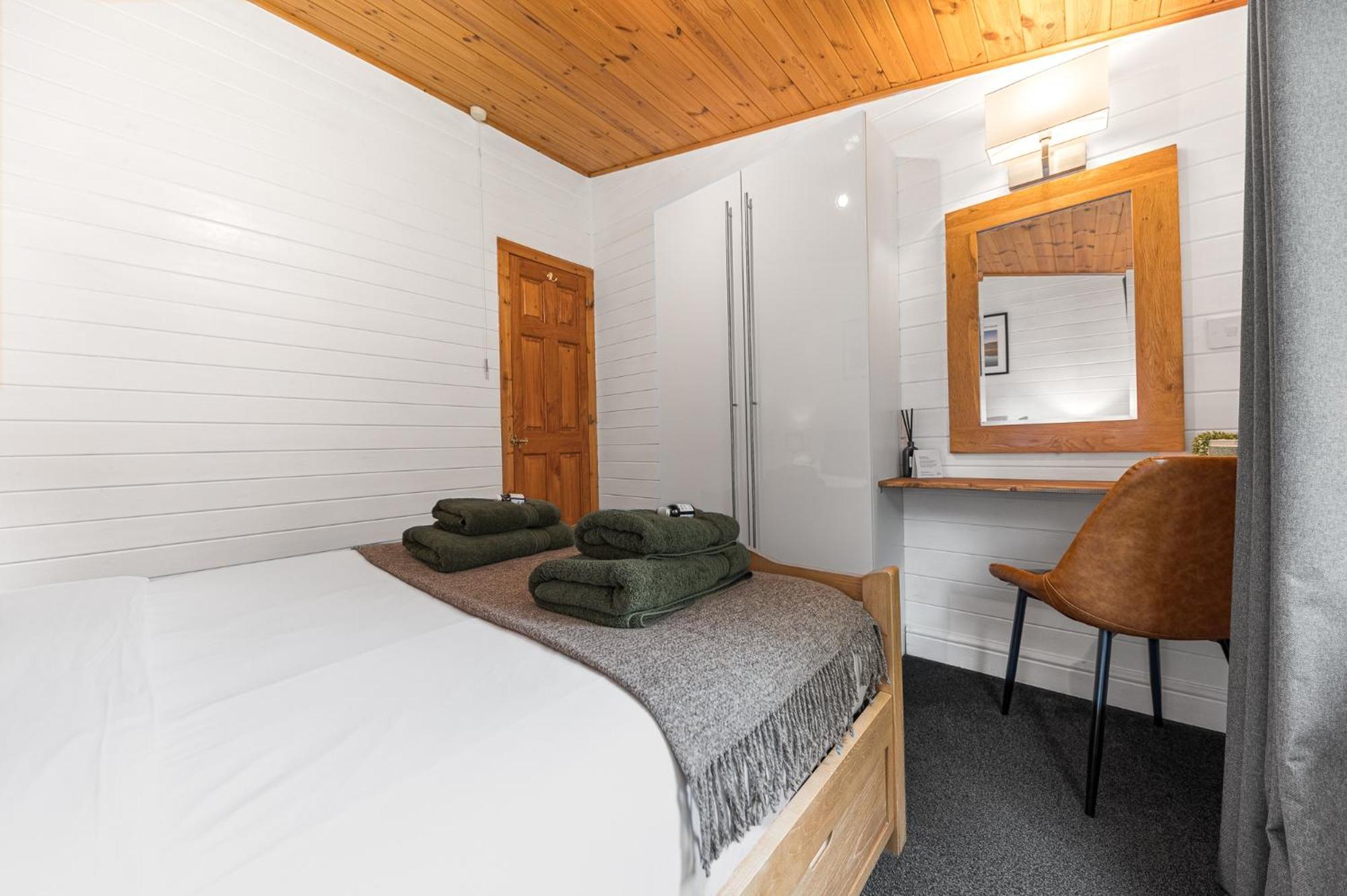 Bowness 45 - 2 bedroom Lake Windermere Lodge Buitenkant foto